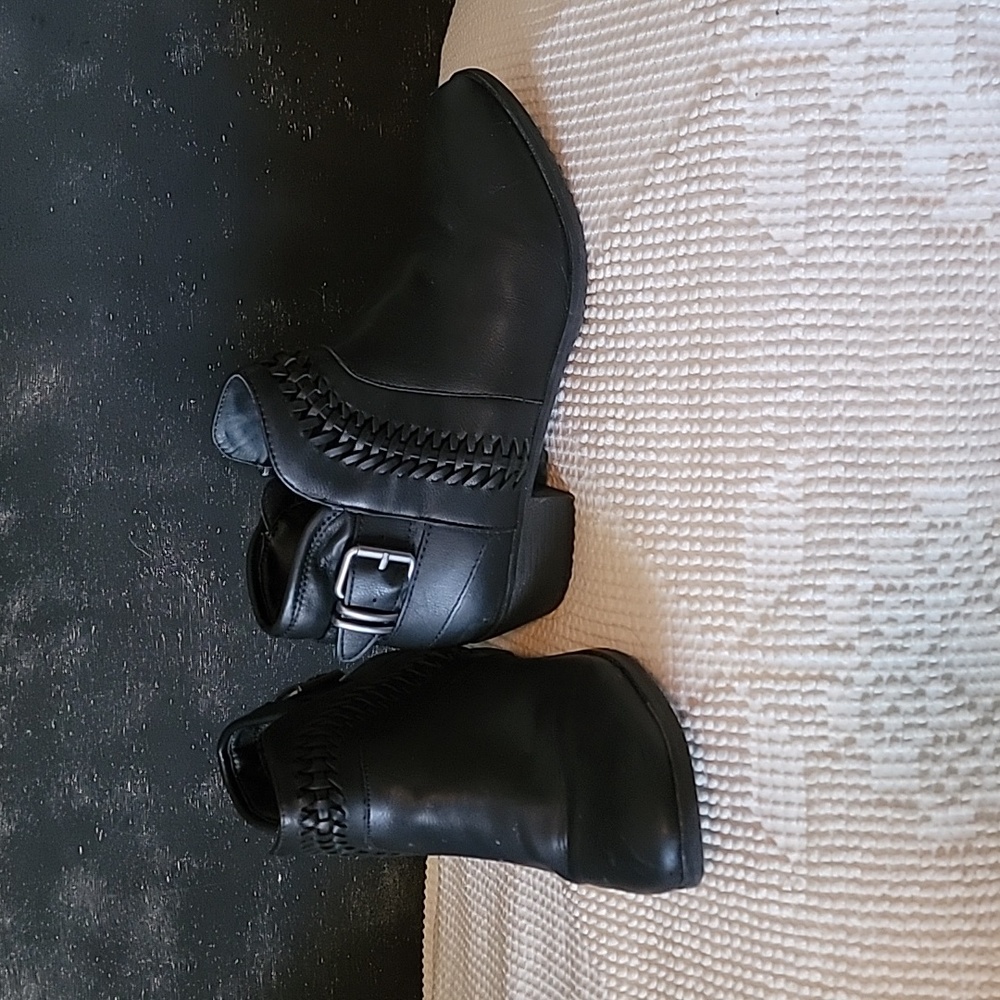 American Rag sz 7.5w Aurdra black bootie